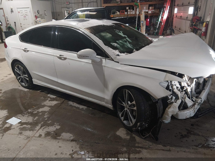 Ford Fusion 2020 VIN 3FA6P0D97LR192820