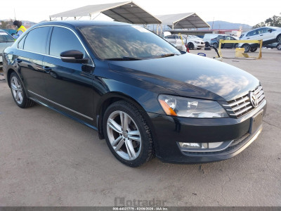 Volkswagen Passat 2015 1VWCV7A3XFC067628