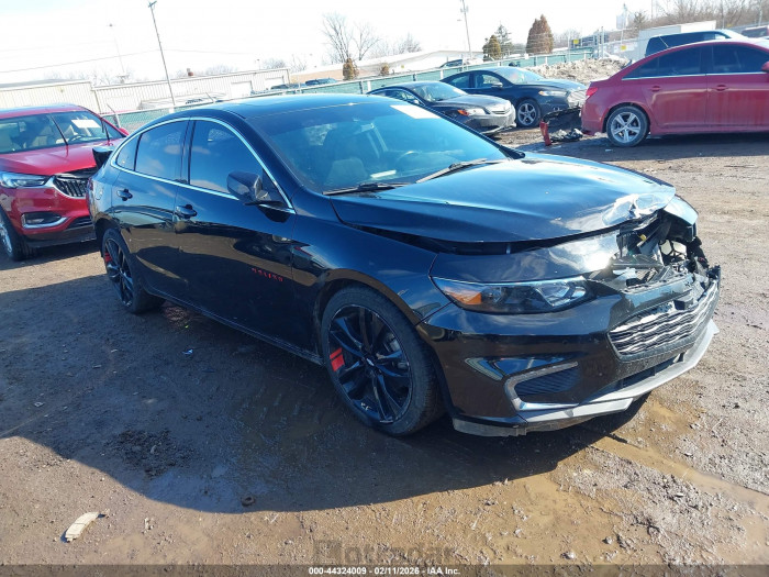 Chevrolet Malibu 2018 VIN 1G1ZD5ST9JF270545