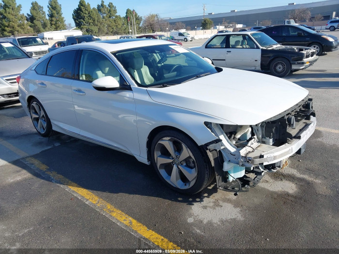 Honda Accord 2018 VIN 1HGCV1F9XJA108567