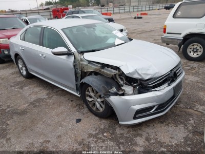 Volkswagen Passat 2016 1VWAS7A35GC033856