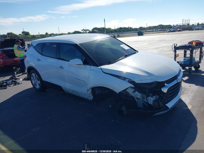 Chevrolet Blazer 2021 VIN 3GNKBBRA1MS548640