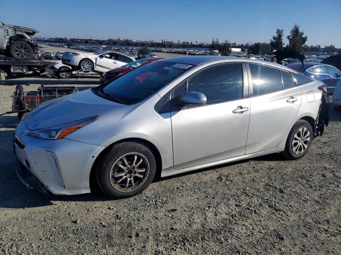Toyota Prius 2021 VIN JTDL9MFUXM3025805