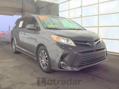Toyota Sienna 2018 5TDYZ3DCXJS919050