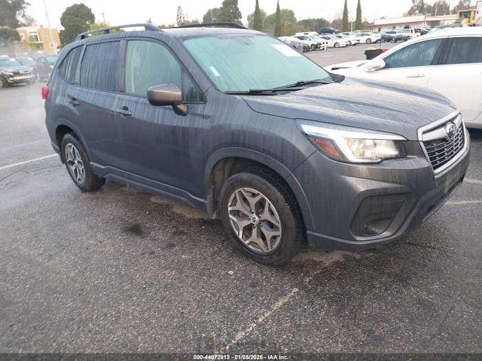 Subaru Forester 2020 VIN JF2SKAJC3LH505703