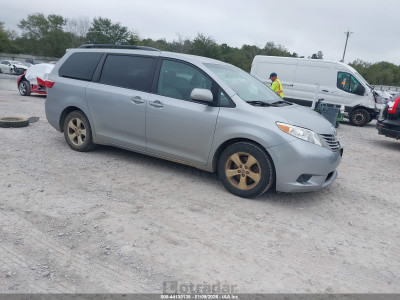 Toyota Sienna 2016 5TDKK3DC4GS747326