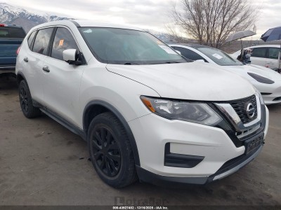 Nissan Rogue 2017 KNMAT2MV7HP561389