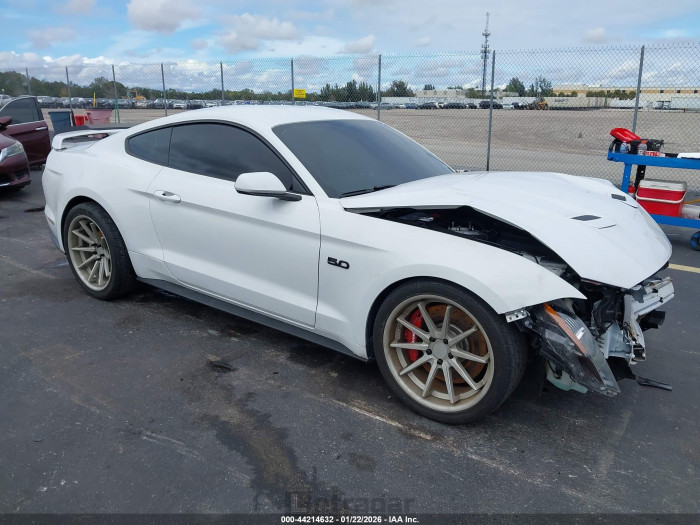 Ford Mustang 2020 VIN 1FA6P8CF5L5123326