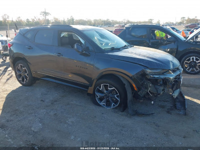 Chevrolet Blazer 2021 3GNKBKRS5MS522180