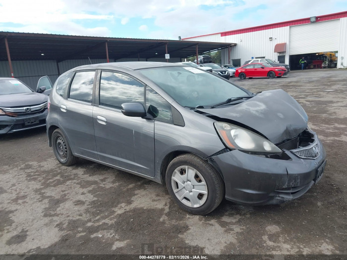 Honda Fit 2013 VIN JHMGE8H32DC020122