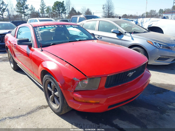 Ford Mustang 2005 VIN 1ZVFT80N555144789