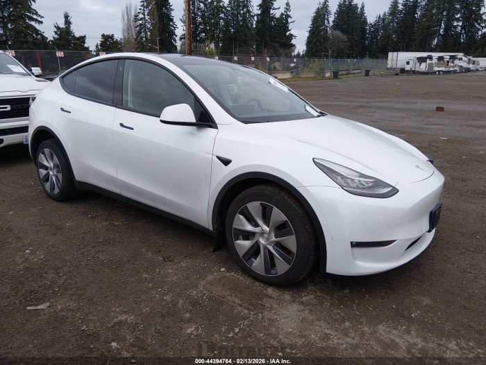 Tesla Model y 2022 VIN 7SAYGDEE9NF504732