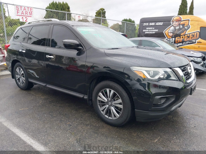Nissan Pathfinder 2018 VIN 5N1DR2MN9JC625081