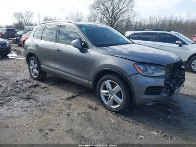 Volkswagen Touareg 2011 WVGFF9BP0BD000465