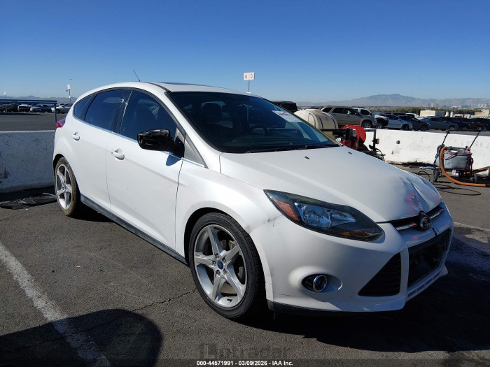 Ford Focus 2013 VIN 1FADP3N20DL379259