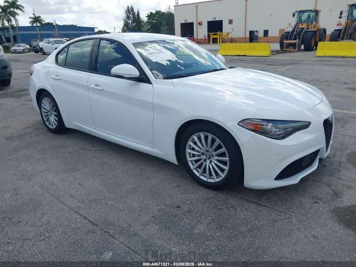 Alfa romeo Giulia 2022 VIN ZARFAMAN5N7660726