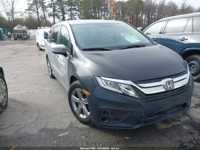 Honda Odyssey 2018 VIN 5FNRL6H71JB014141