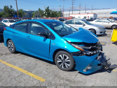 Toyota Prius 2017 JTDKARFP3H3057804
