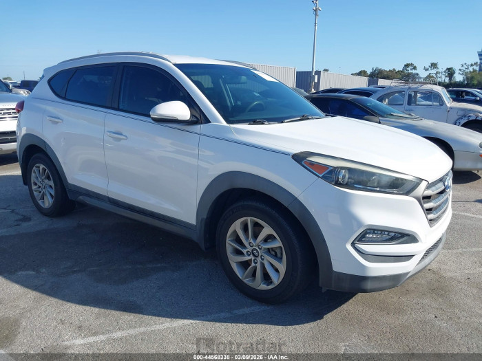 Hyundai Tucson 2016 VIN KM8J33A24GU242401