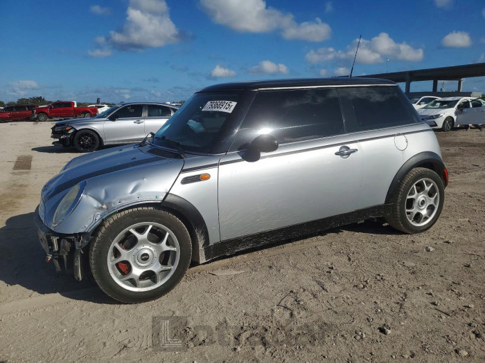 Mini Cooper 2004 VIN WMWRC33484TC55322