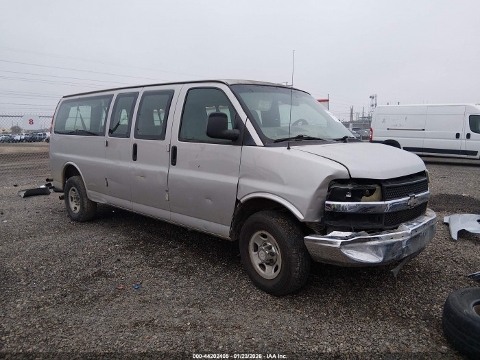 Chevrolet Express 2007 VIN 1GAHG39U271147665