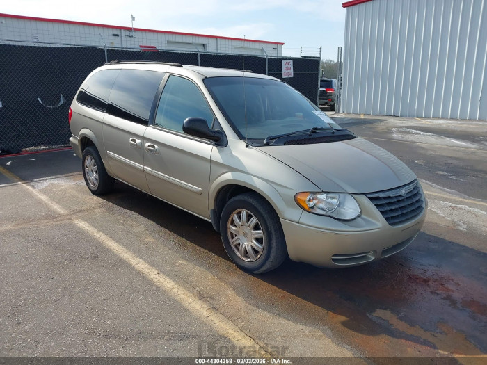 Chrysler Town & country 2005 VIN 2C8GP54L45R468966