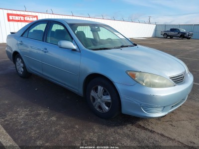 Toyota Camry 2005 VIN 4T1BE32K45U568421
