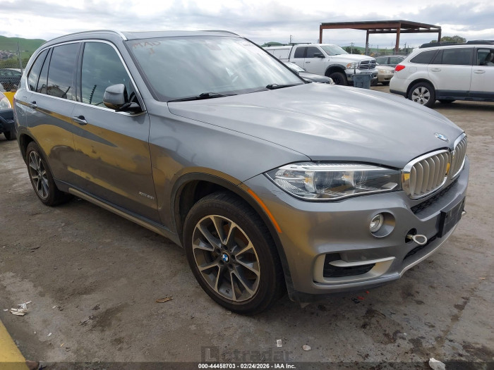 BMW X5 2018 VIN 5UXKR0C53JL072363