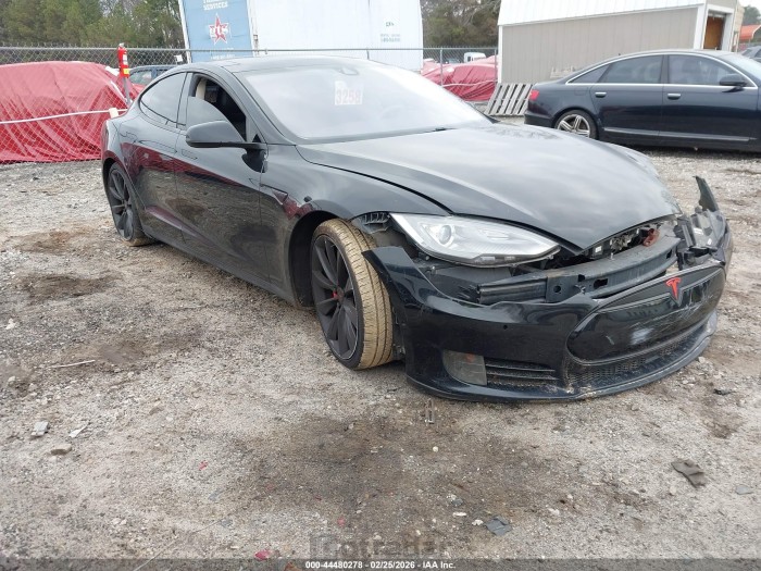 Tesla Model s 2015 VIN 5YJSA1S29FF089913