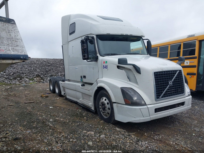 Volvo  2017 VIN 4V4NC9EG0HN983353