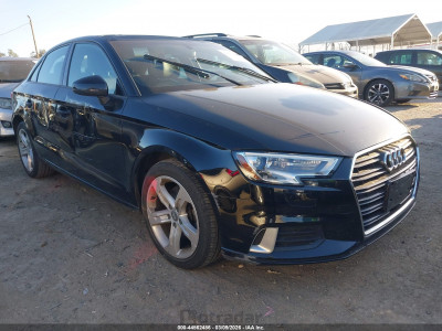 Audi A3 2017 WAUAUGFF5H1033169