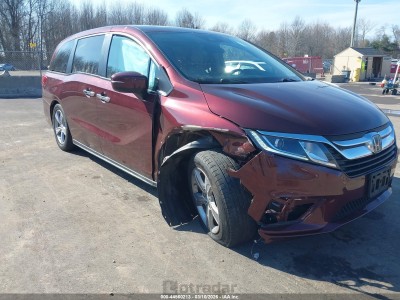 Honda Odyssey 2018 5FNRL6H78JB097129