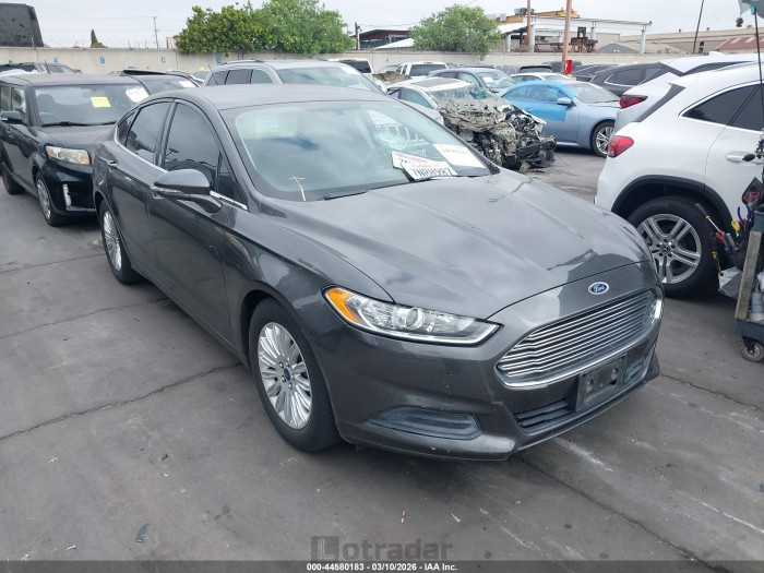 Ford Fusion 2016 VIN 3FA6P0LU1GR304555