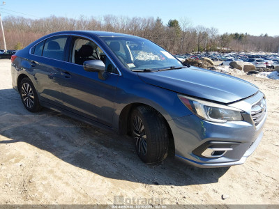 Subaru LEGACY 2018 4S3BNAF60J3044950