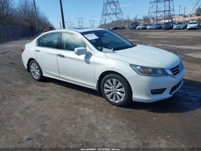 Honda Accord 2015 1HGCR3F8XFA012758