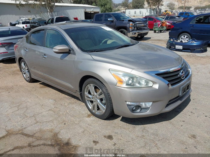 Nissan Altima 2013 VIN 1N4BL3AP2DC228704