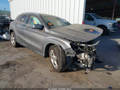 Mercedes-benz Gla-klasse 2019 WDCTG4GB4KJ584305
