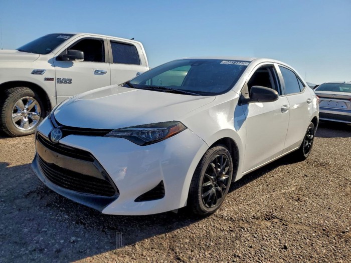 Toyota  2019 VIN 2T1BURHE8KC149458