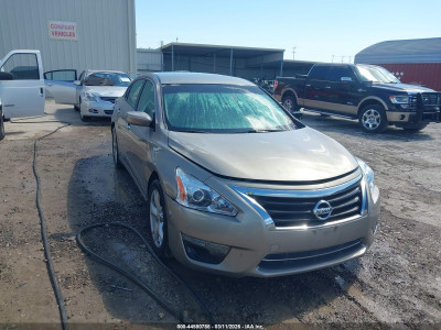 Nissan Altima 2013 1N4AL3AP4DC921057