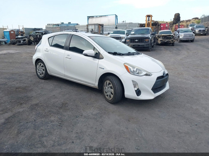 Toyota Prius c 2015 VIN JTDKDTB37F1587130