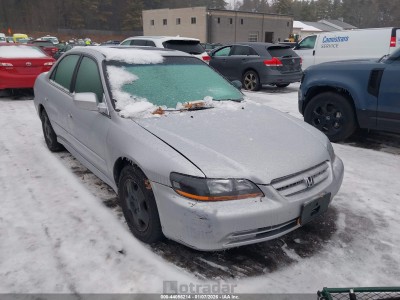 Honda Accord 2002 1HGCG16502A056374