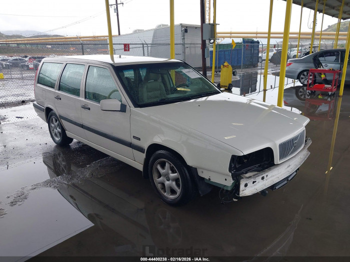 Volvo 850 1997 VIN YV1LW5549V2324493
