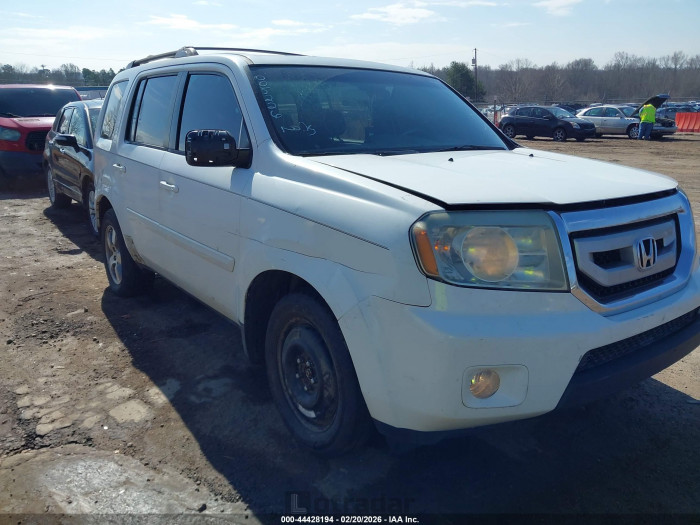 Honda Pilot 2011 VIN 5FNYF3H74BB005226
