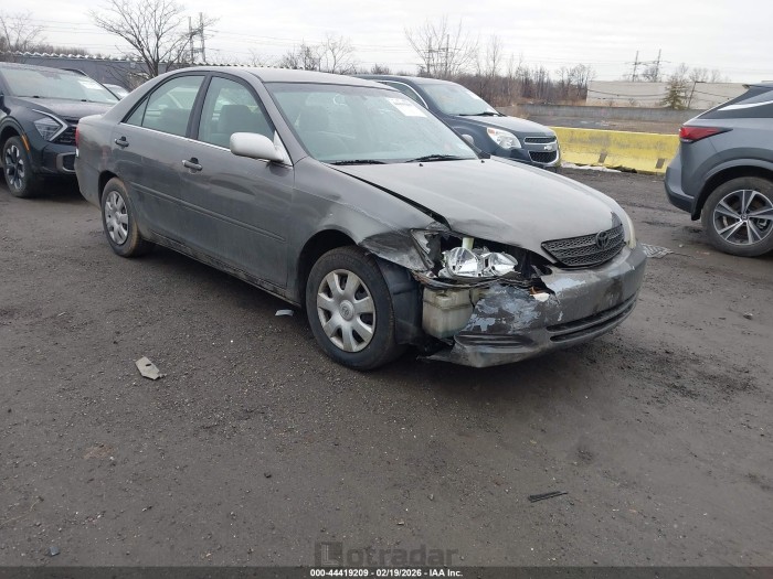 Toyota Camry 2003 VIN 4T1BE32K63U734757