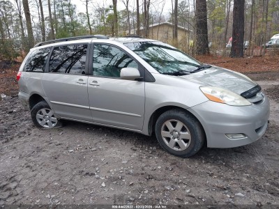 Toyota Sienna 2007 5TDZK22C17S091162