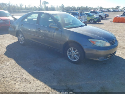 Toyota Camry 2004 4T1BF32K34U568373