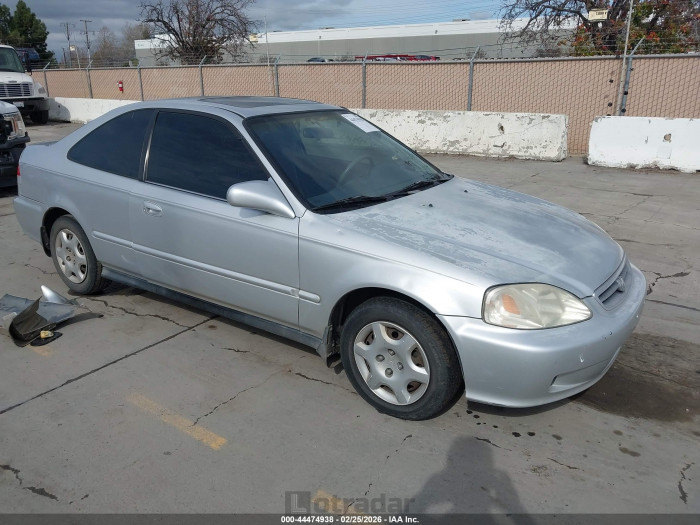 Honda Civic 2000 VIN 1HGEJ8243YL119657