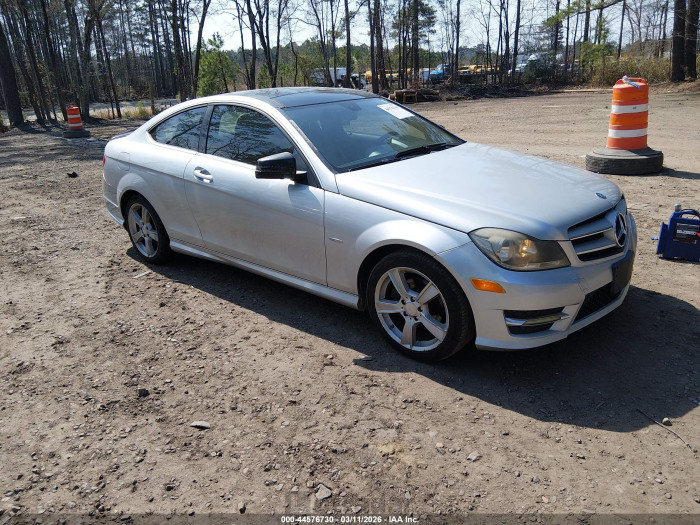 Mercedes-benz C-klasse 2012 VIN WDDGJ4HB4CF743020