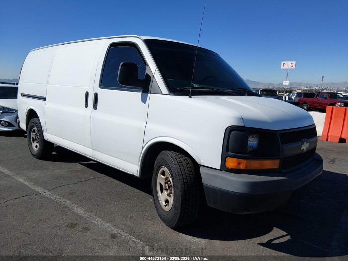 Chevrolet Express 2004 VIN 1GCFG15X641134903