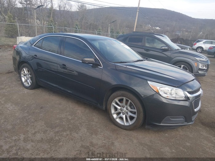 Chevrolet Malibu 2015 VIN 1G11C5SL6FF330188